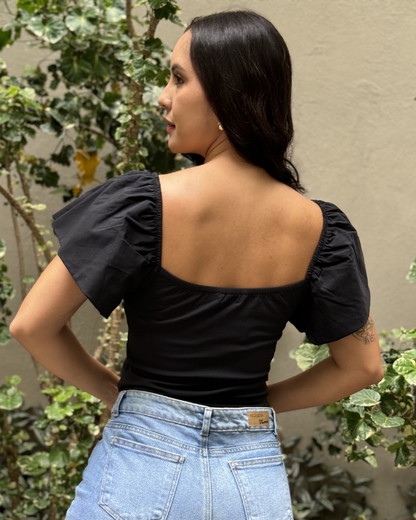 BLUSA M/C ENGLOBADA