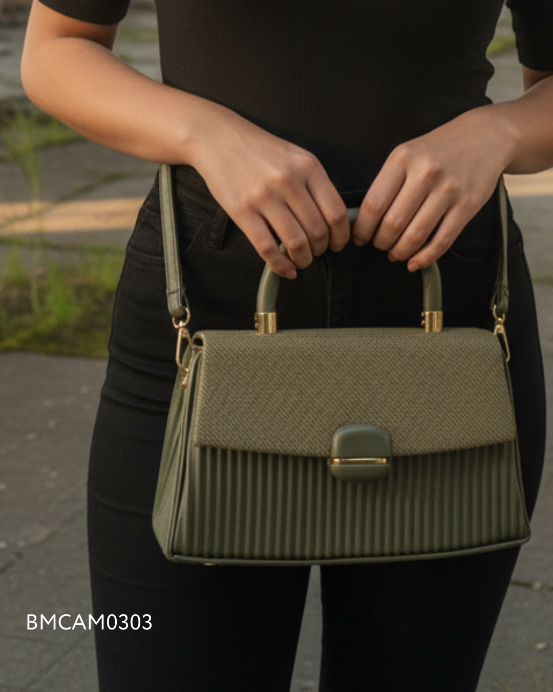 CARTERA MANOS LIBRE ACANALADA